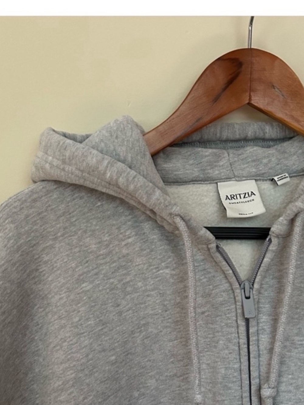 Aritzia Light Gray Zip-Up Hoodie Sweater
